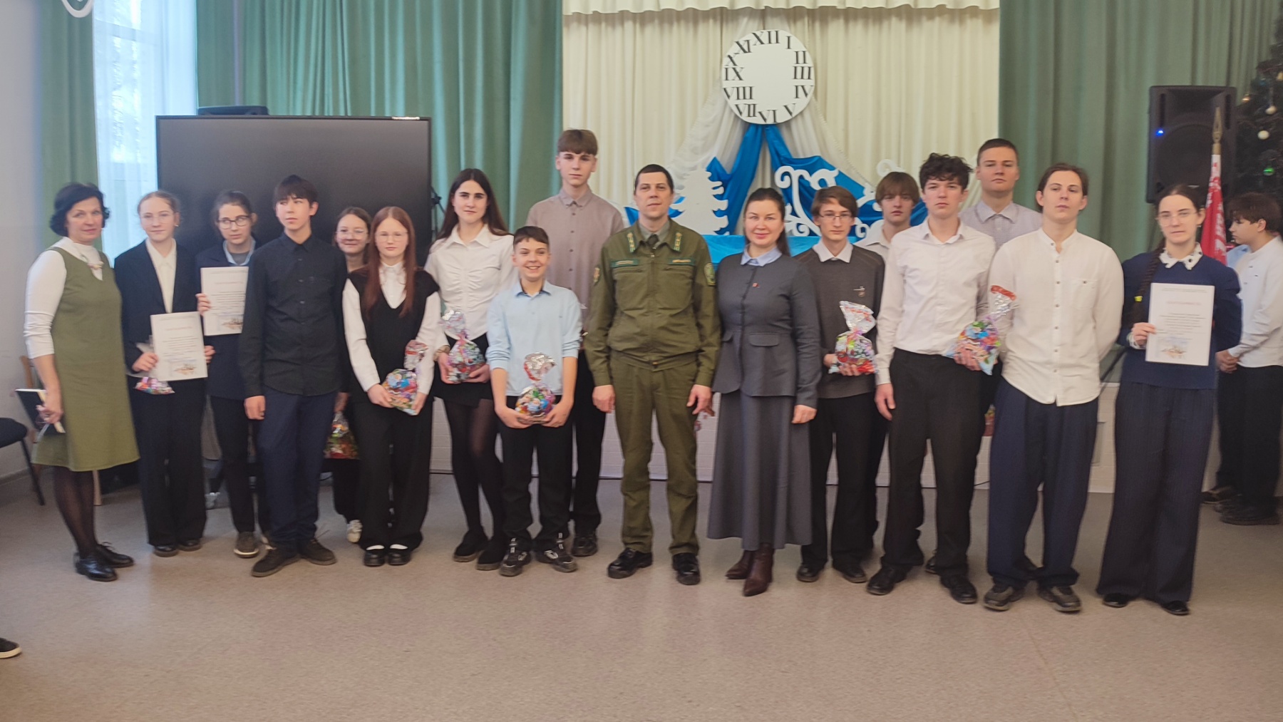 Итоговоя линейка для старших классов